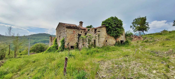 Rustico/Casale in vendita a San Giustino, 200 mq