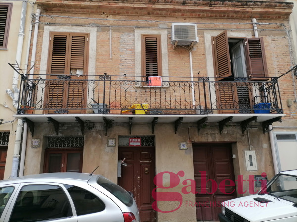 Casa indipendente in vendita a Santo Stefano di Camastra, Centro, 150 mq - Foto 9