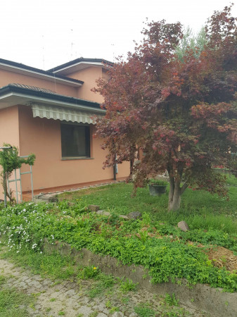 Villa in vendita a Vaiano Cremasco, Residenziale, Con giardino, 190 mq