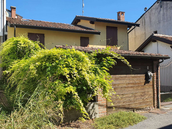 Casa indipendente in vendita a Borghetto Lodigiano, Residenziale, Con giardino, 141 mq