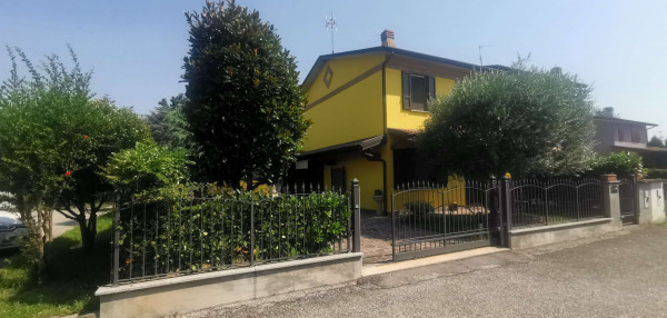 Villa in vendita a Palazzo Pignano, Residenziale, Con giardino, 183 mq