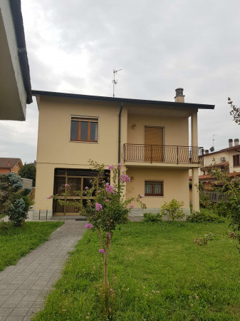 Villa in vendita a Trescore Cremasco, Residenziale, Con giardino, 260 mq - Foto 1