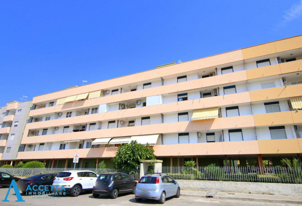 Appartamento in vendita a Taranto, Paolo Vi, Con giardino, 115 mq