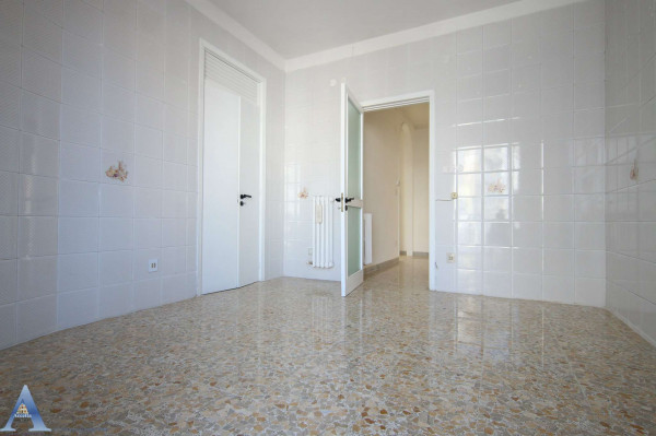 Appartamento in affitto a Taranto, Semicentrale, 89 mq - Foto 9