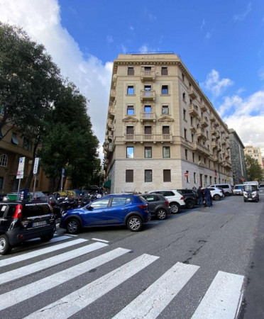 Appartamento in vendita a Genova, Carignano, 47 mq