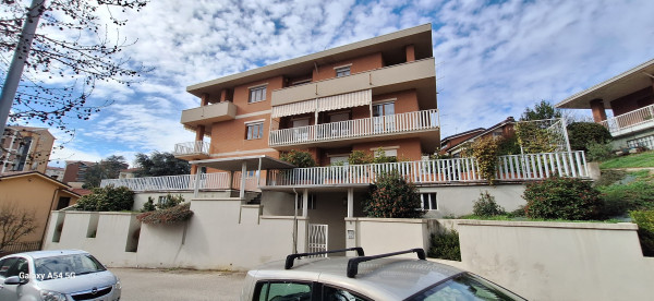 Appartamento in vendita a Asti, Nord, 83 mq