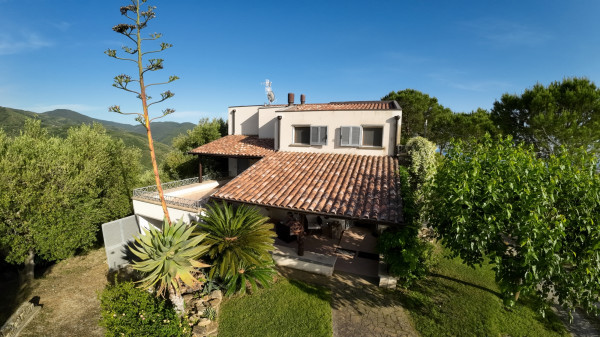Casa indipendente in vendita a Ascea, Ascea Capoluogo, Con giardino, 130 mq - Foto 1