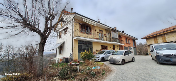 Casa indipendente in vendita a Montiglio Monferrato, Cortanieto, Con giardino, 229 mq